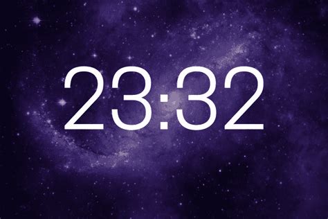 23h32. Entenda o significado dessa hora invertida.